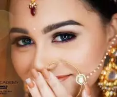 Lakeme Mayur Vihar-Makeup Training Institute in Mayur Vihar
